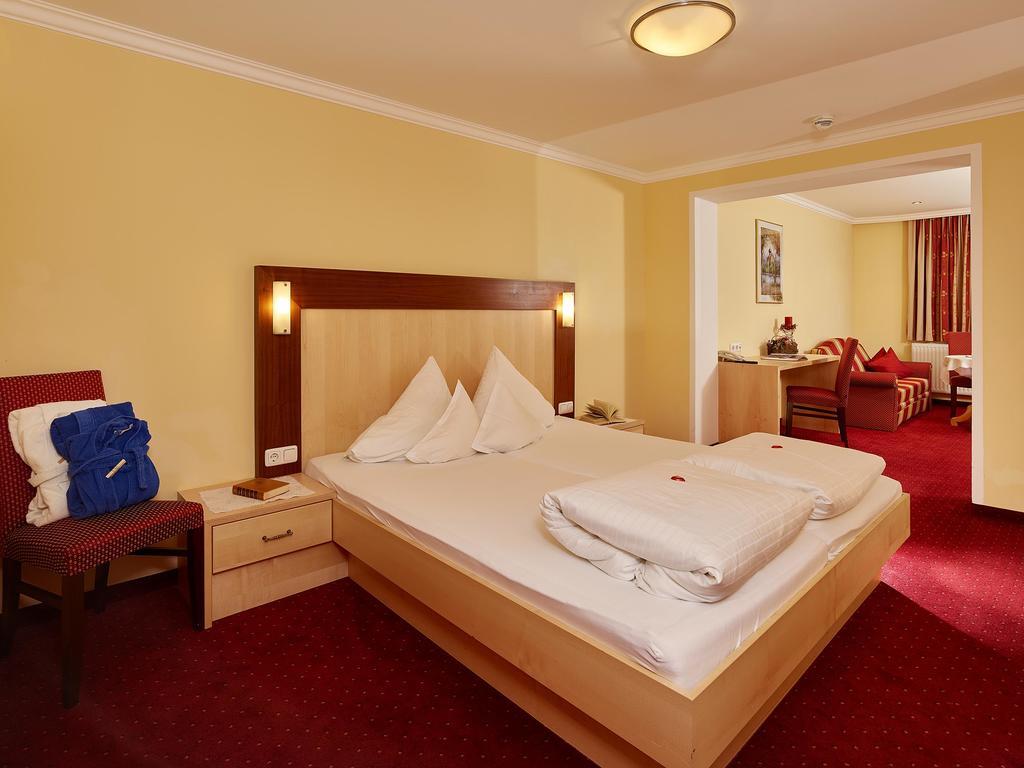 Hotel Gasthof Schoepf Längenfeld Buitenkant foto
