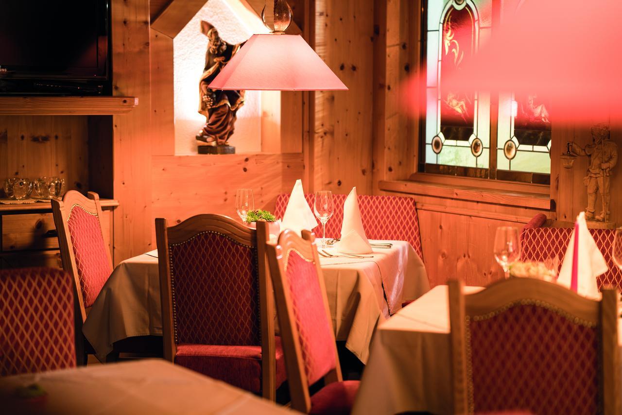 Hotel Gasthof Schoepf Längenfeld Buitenkant foto