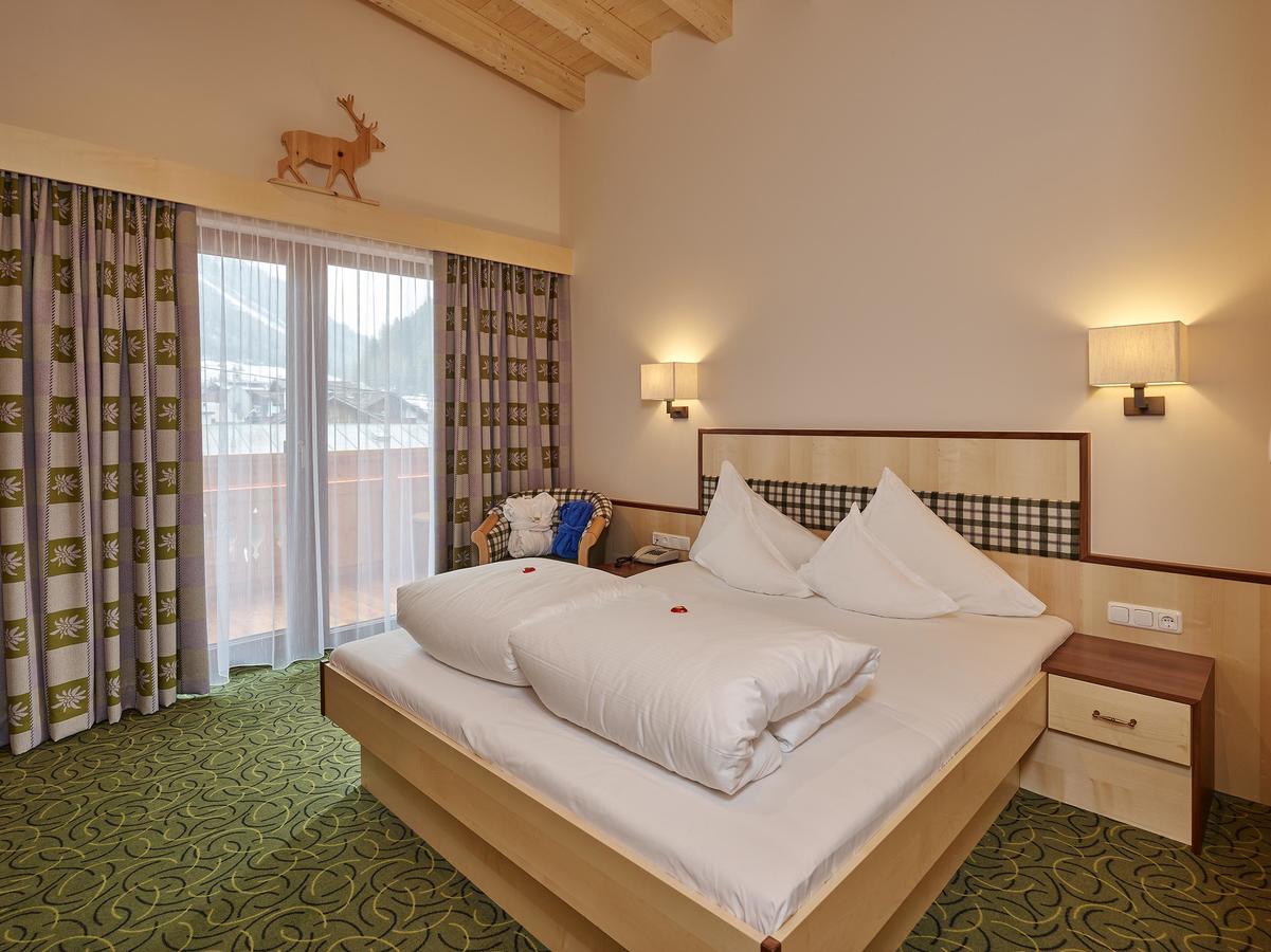 Hotel Gasthof Schoepf Längenfeld Buitenkant foto
