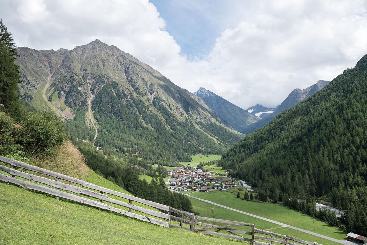 Hotel Gasthof Schoepf Längenfeld Buitenkant foto