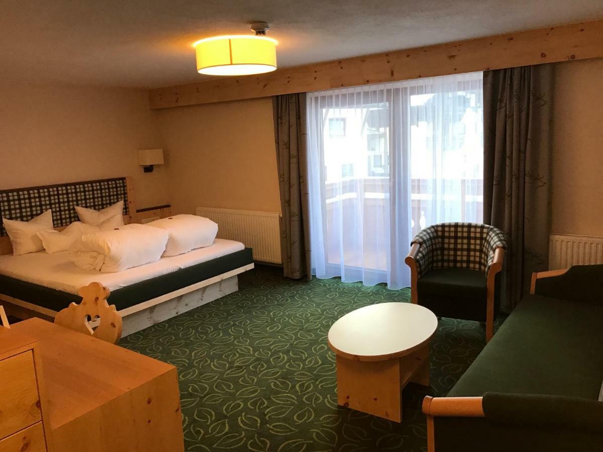 Hotel Gasthof Schoepf Längenfeld Buitenkant foto